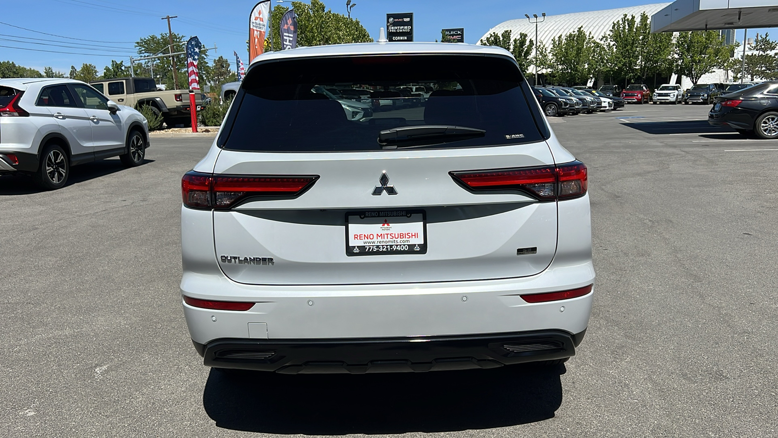 2024 Mitsubishi Outlander SE Black Edition 4