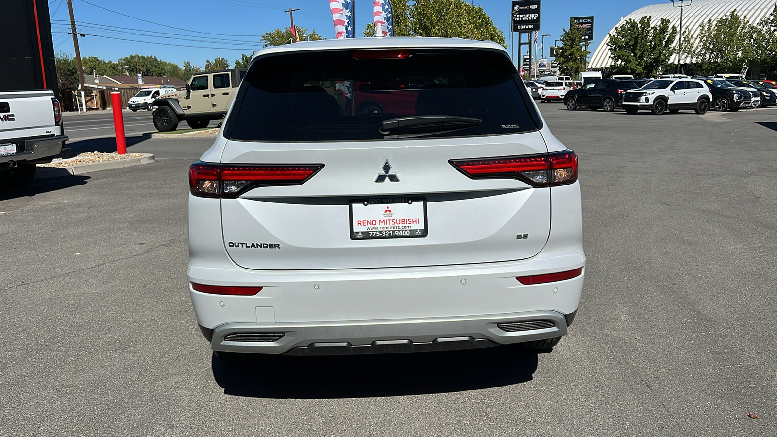 2024 Mitsubishi Outlander SE 4