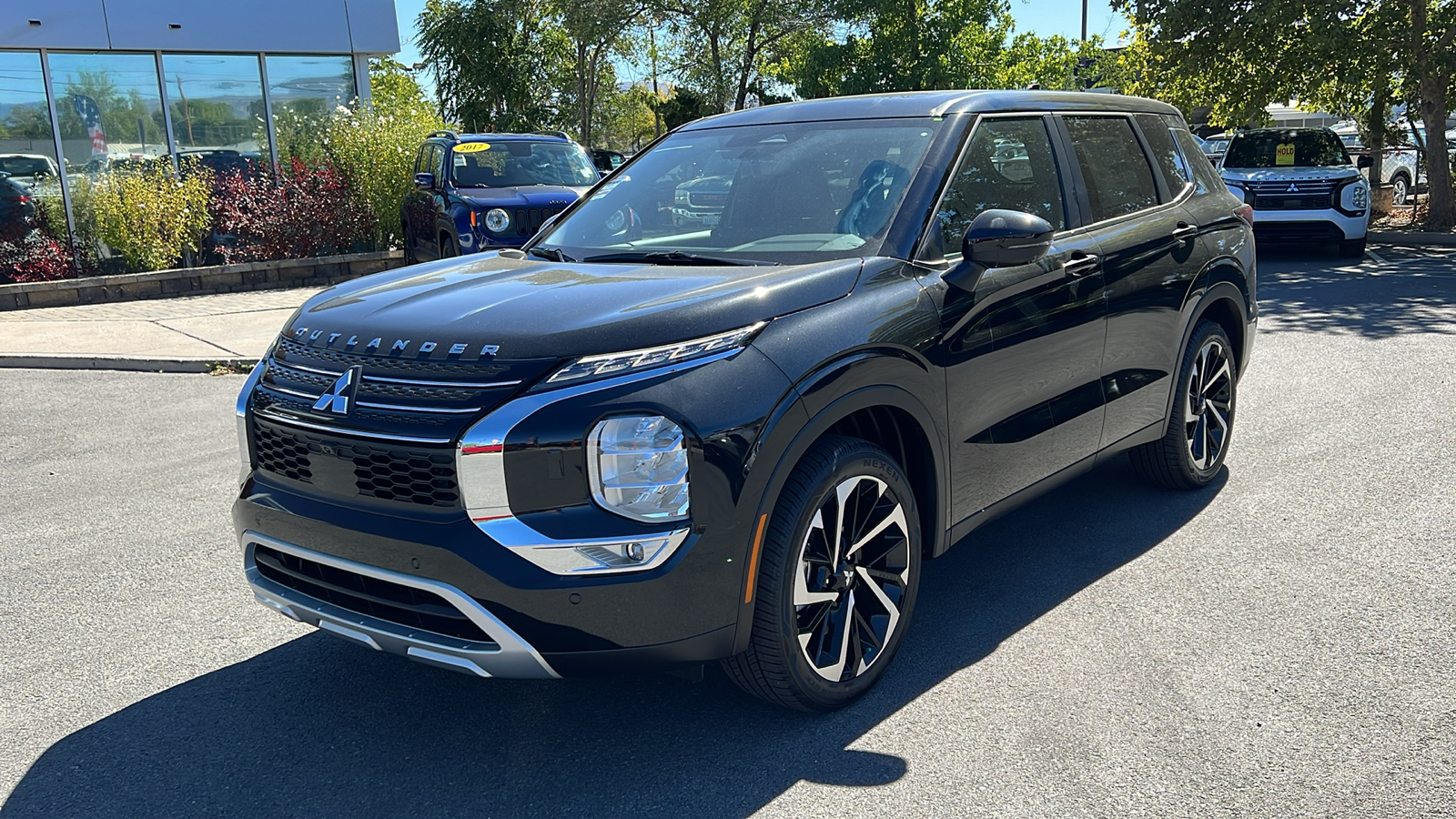 2024 Mitsubishi Outlander SE 7