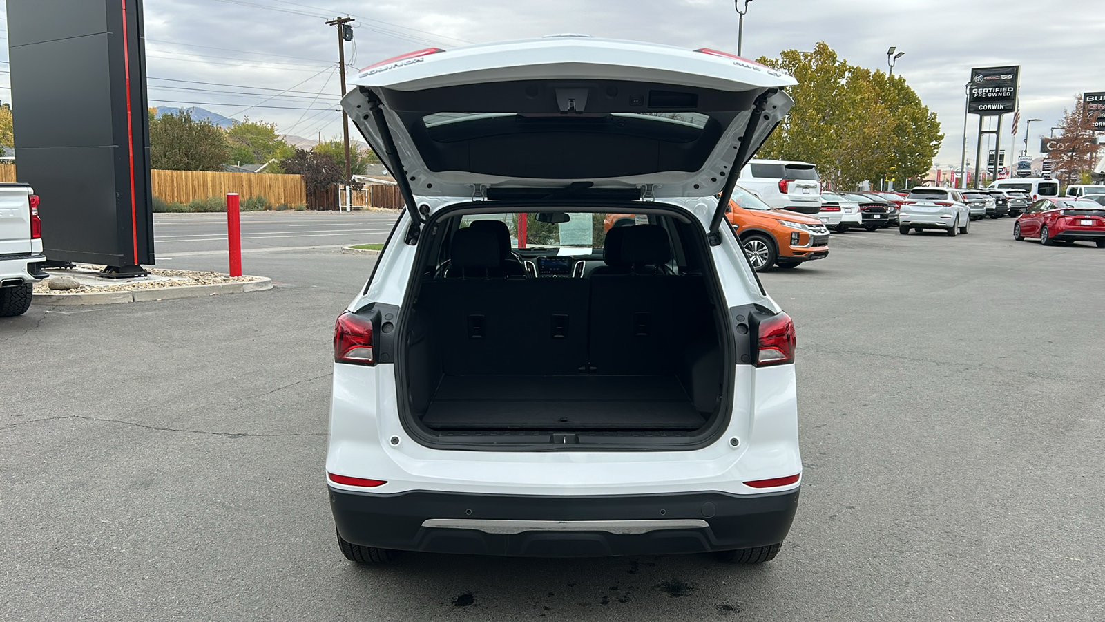 2023 Chevrolet Equinox LT 10