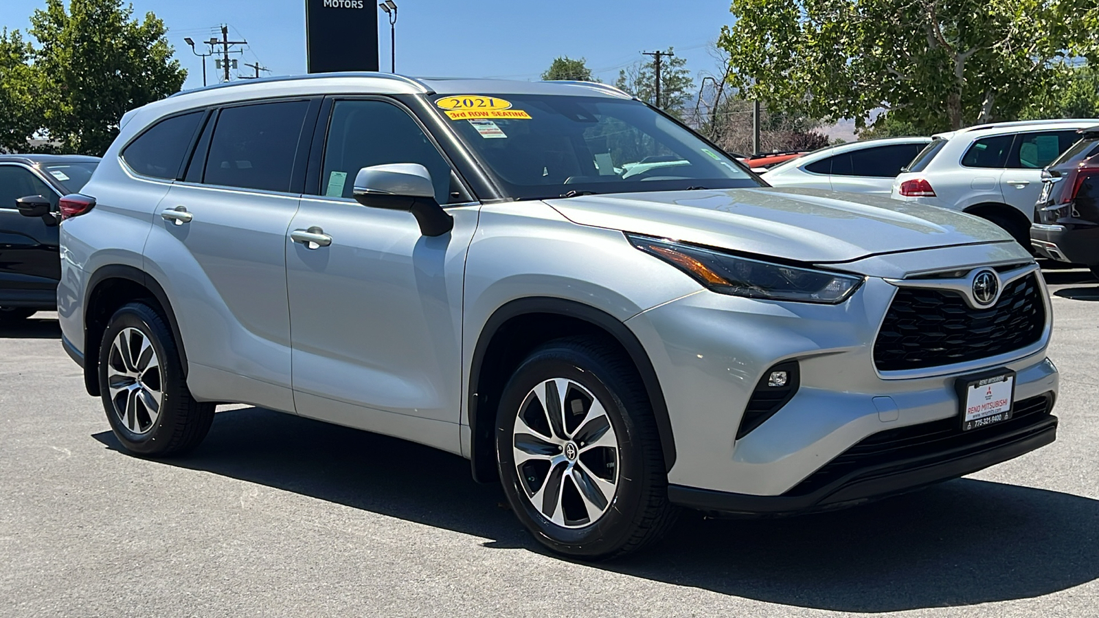 2021 Toyota Highlander XLE 1