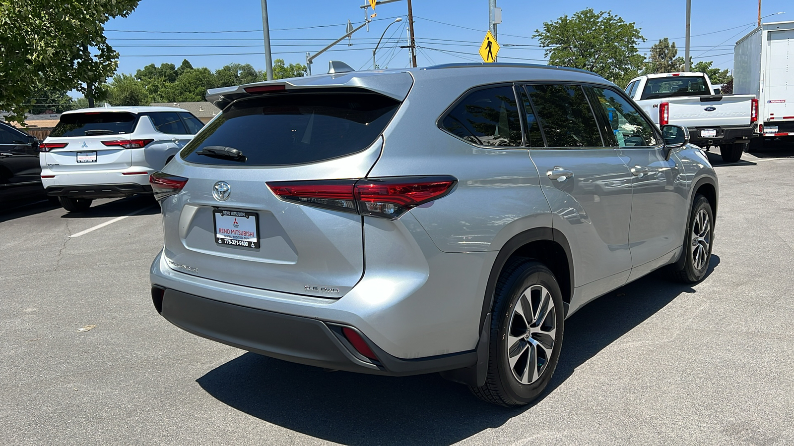 2021 Toyota Highlander XLE 3