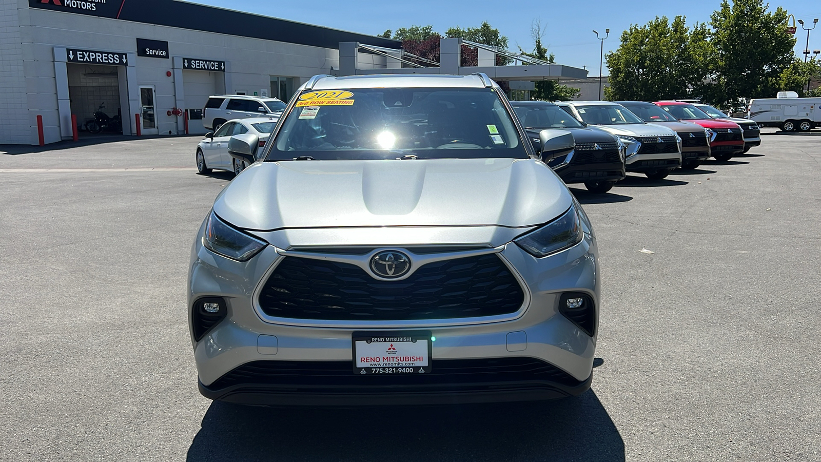 2021 Toyota Highlander XLE 8