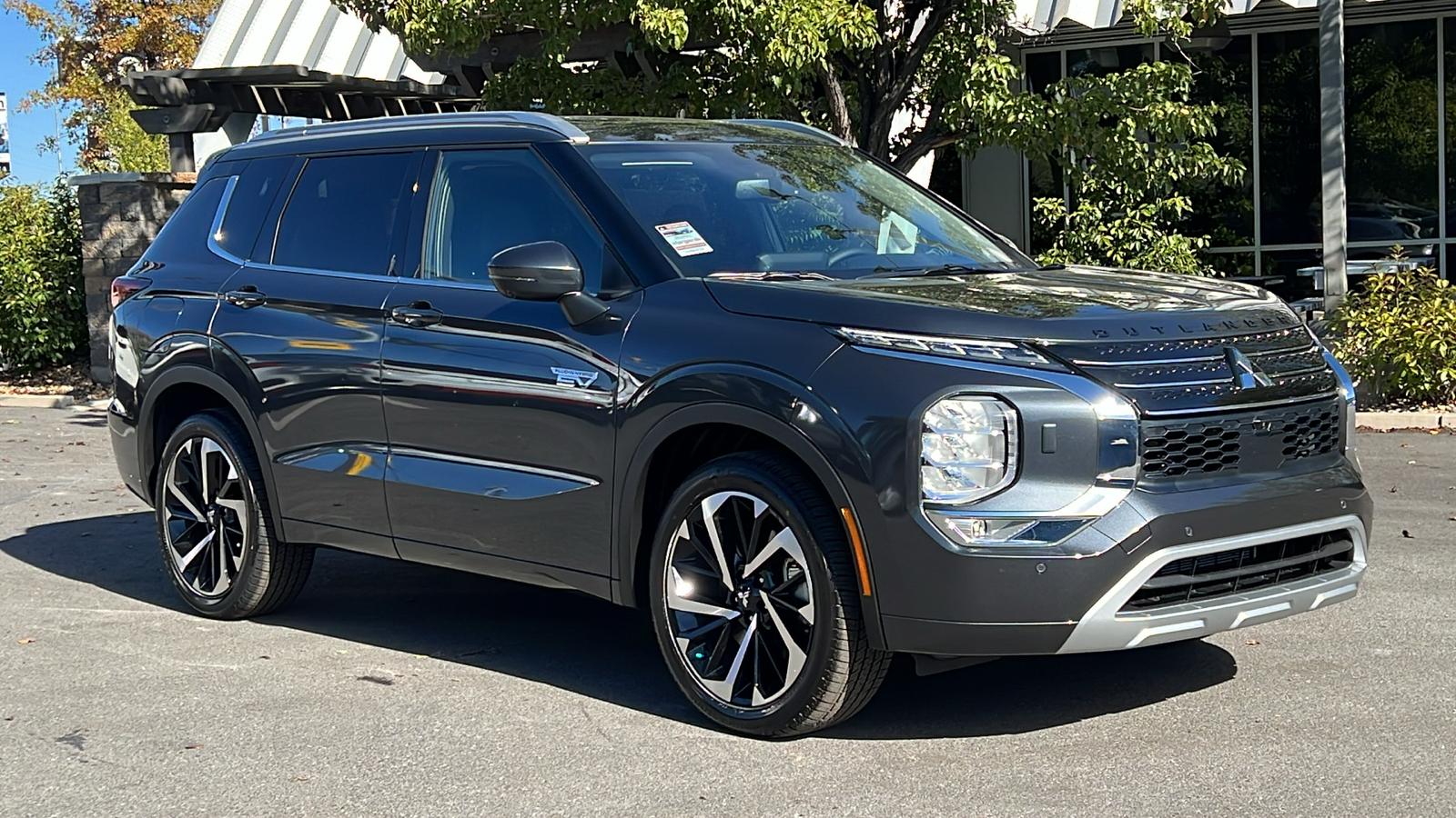 2025 Mitsubishi Outlander Plug-In Hybrid SEL 1