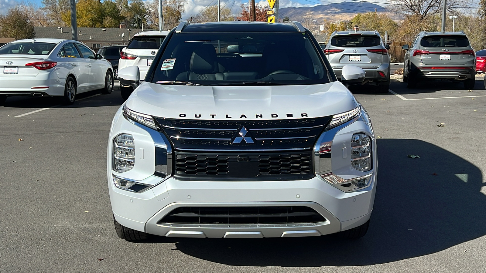 2025 Mitsubishi Outlander Plug-In Hybrid SEL 8