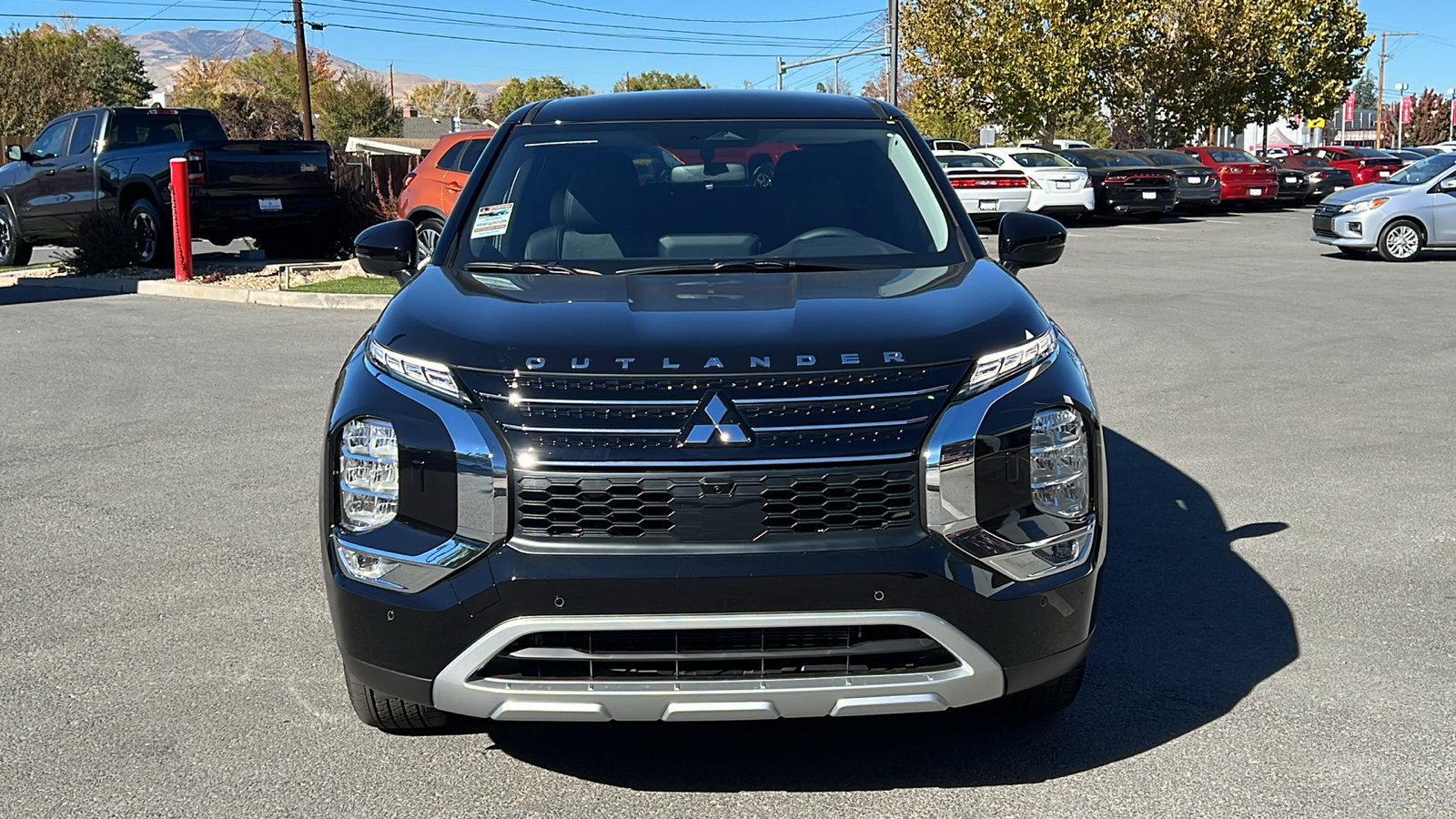 2025 Mitsubishi Outlander Plug-In Hybrid SE 8