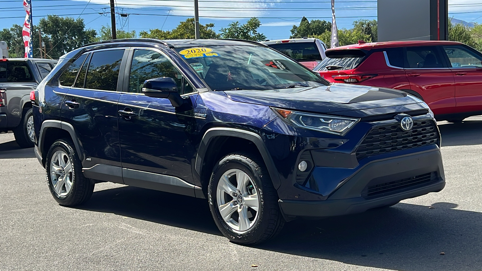 2020 Toyota RAV4 Hybrid XLE 1