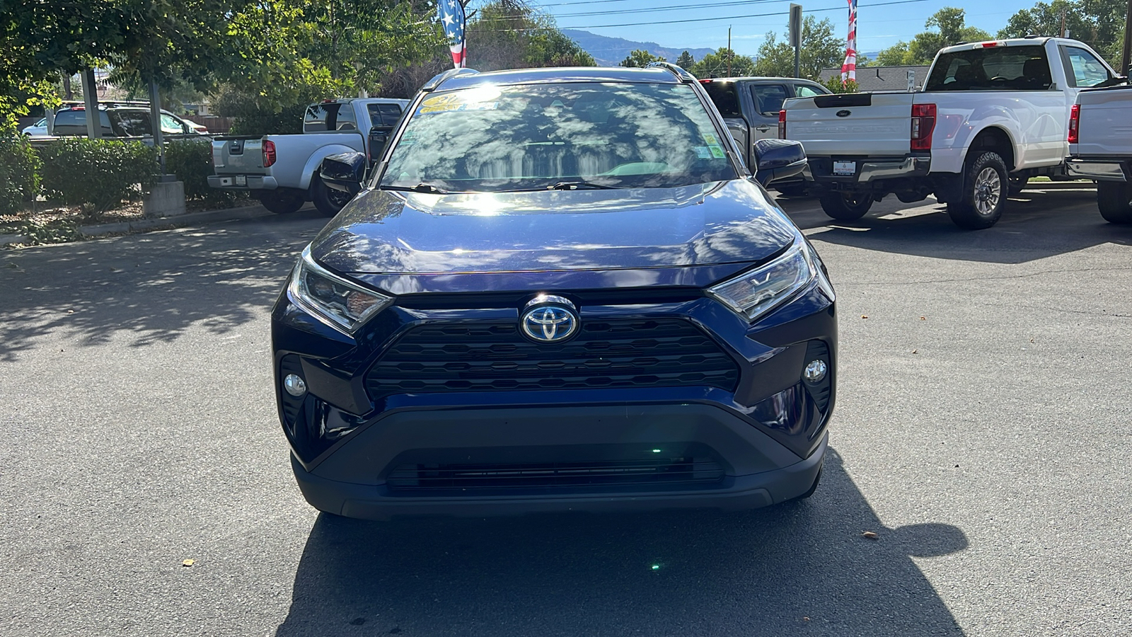 2020 Toyota RAV4 Hybrid XLE 8