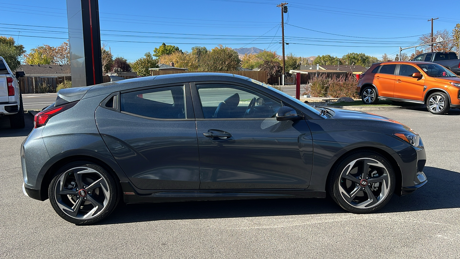 2020 Hyundai Veloster Turbo 2