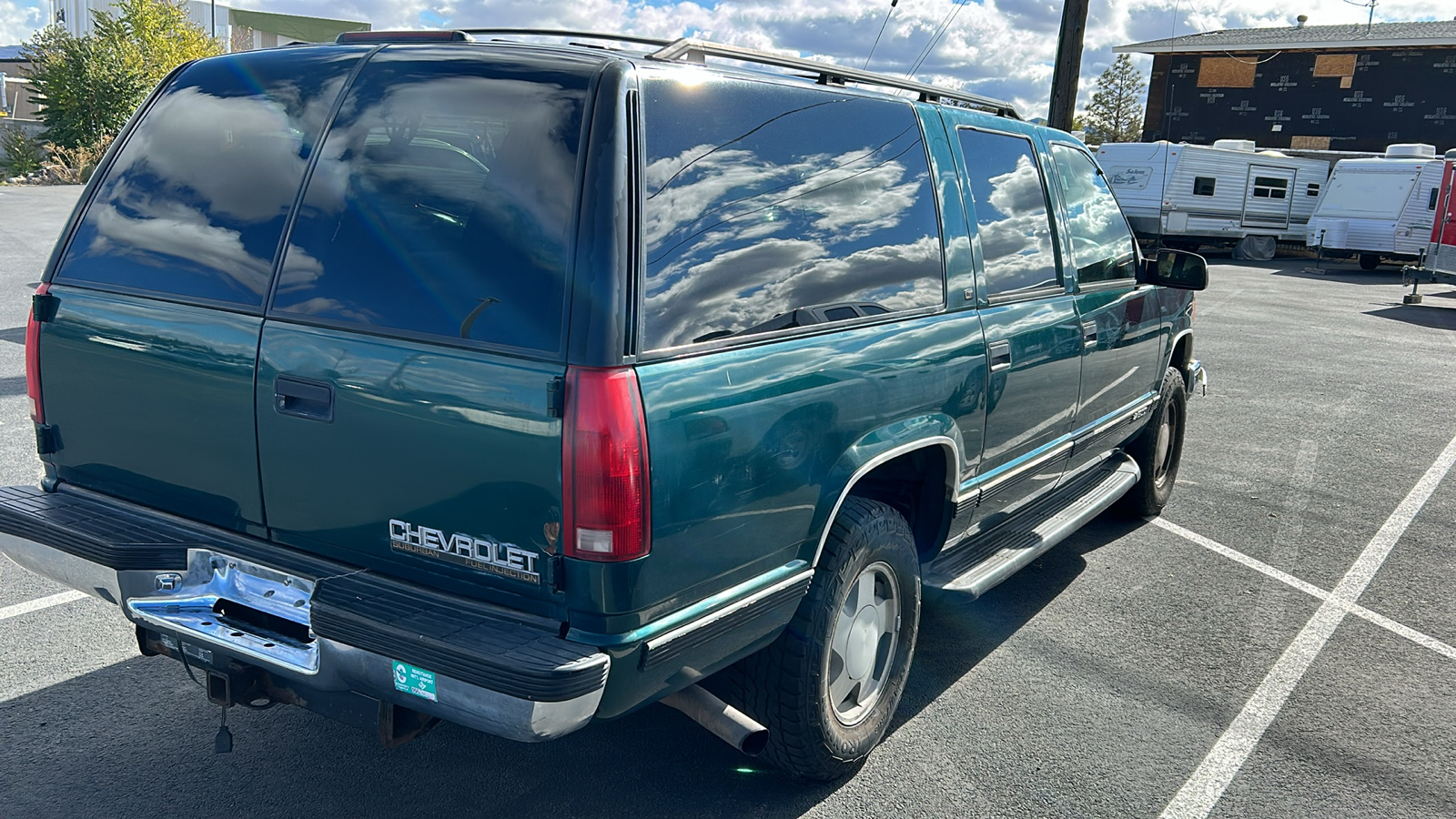 1999 Chevrolet Suburban  3