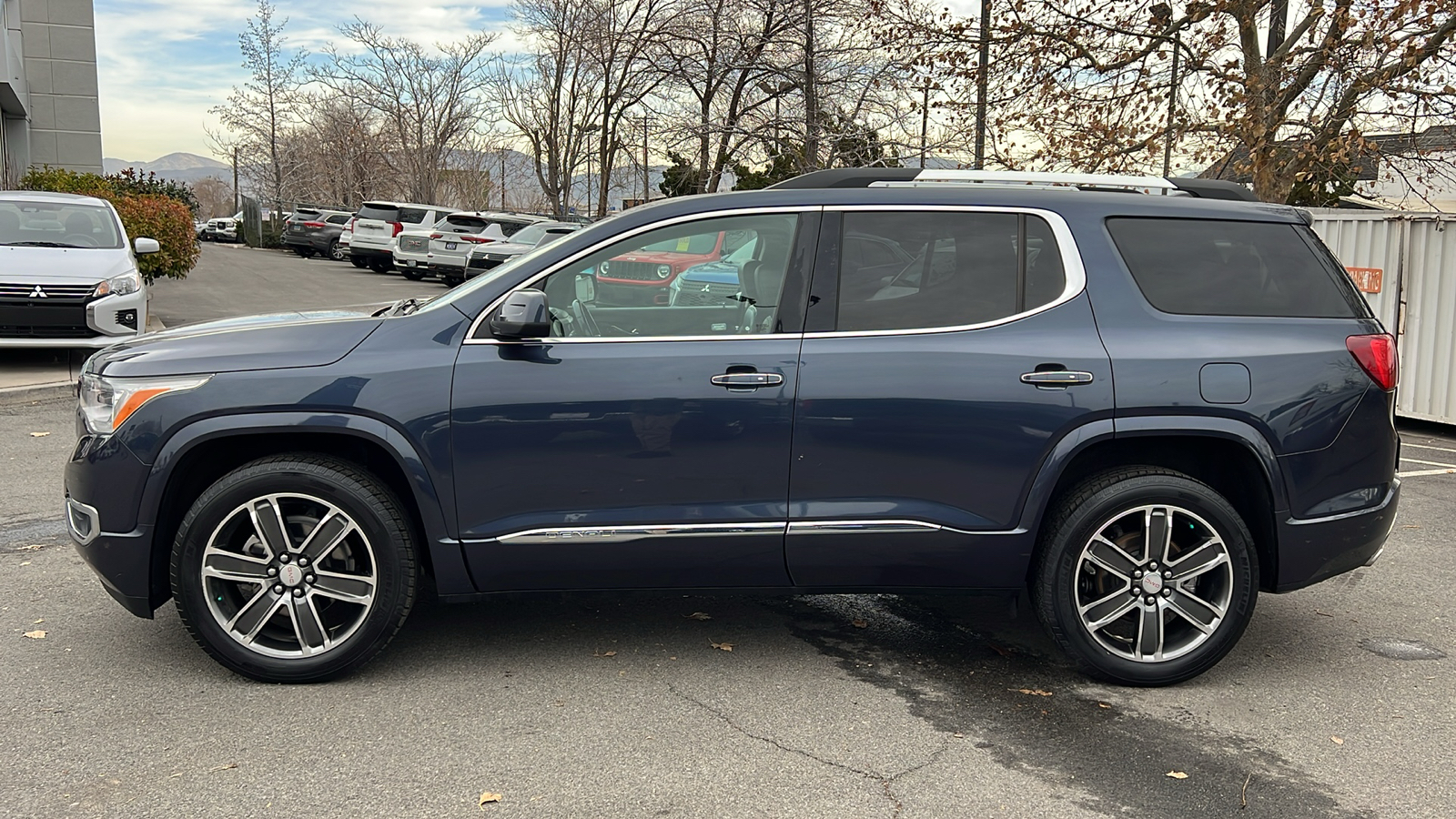 2019 GMC Acadia Denali 6