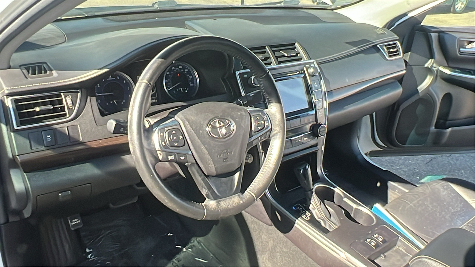 2015 Toyota Camry  16