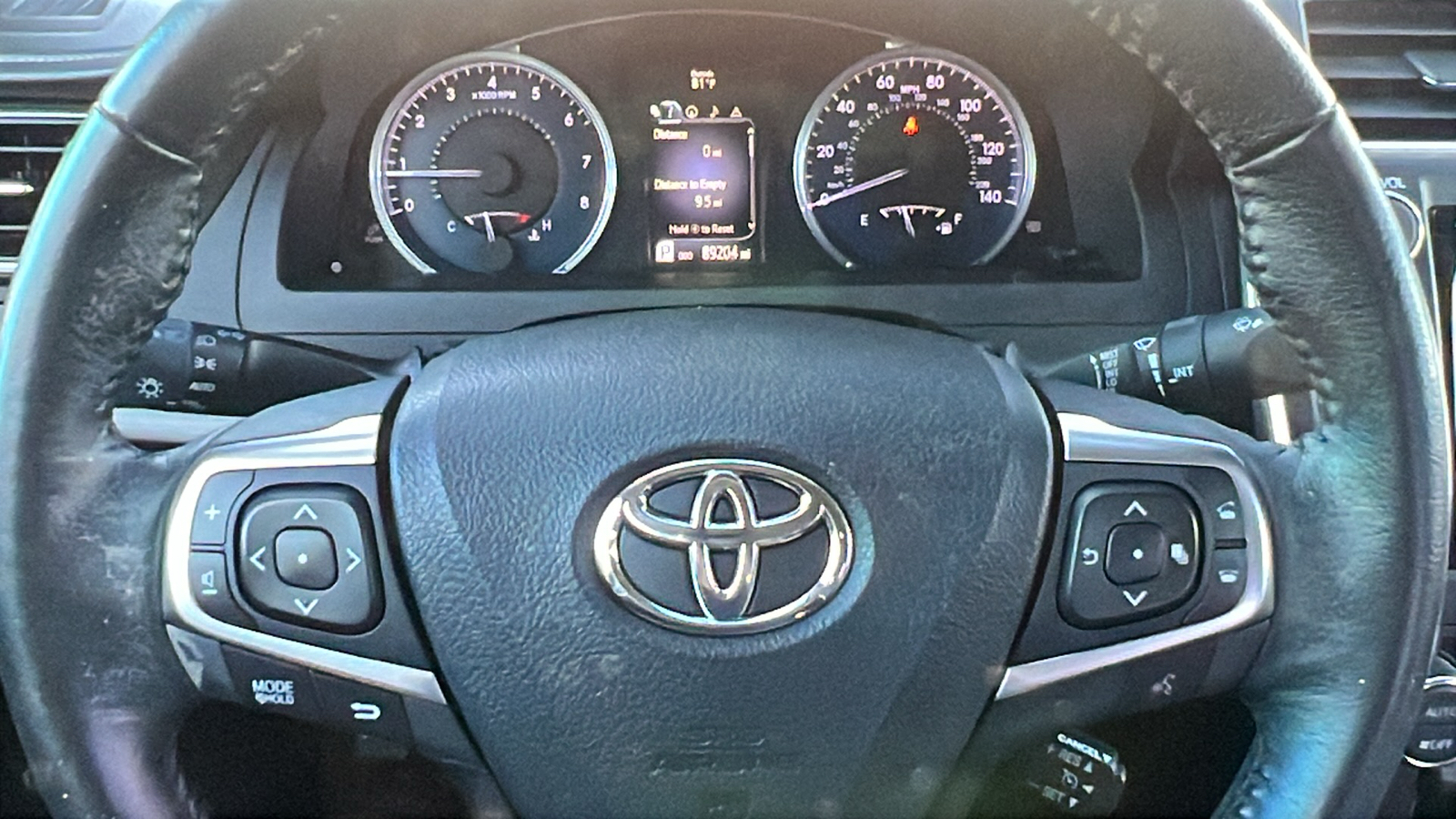 2015 Toyota Camry  32