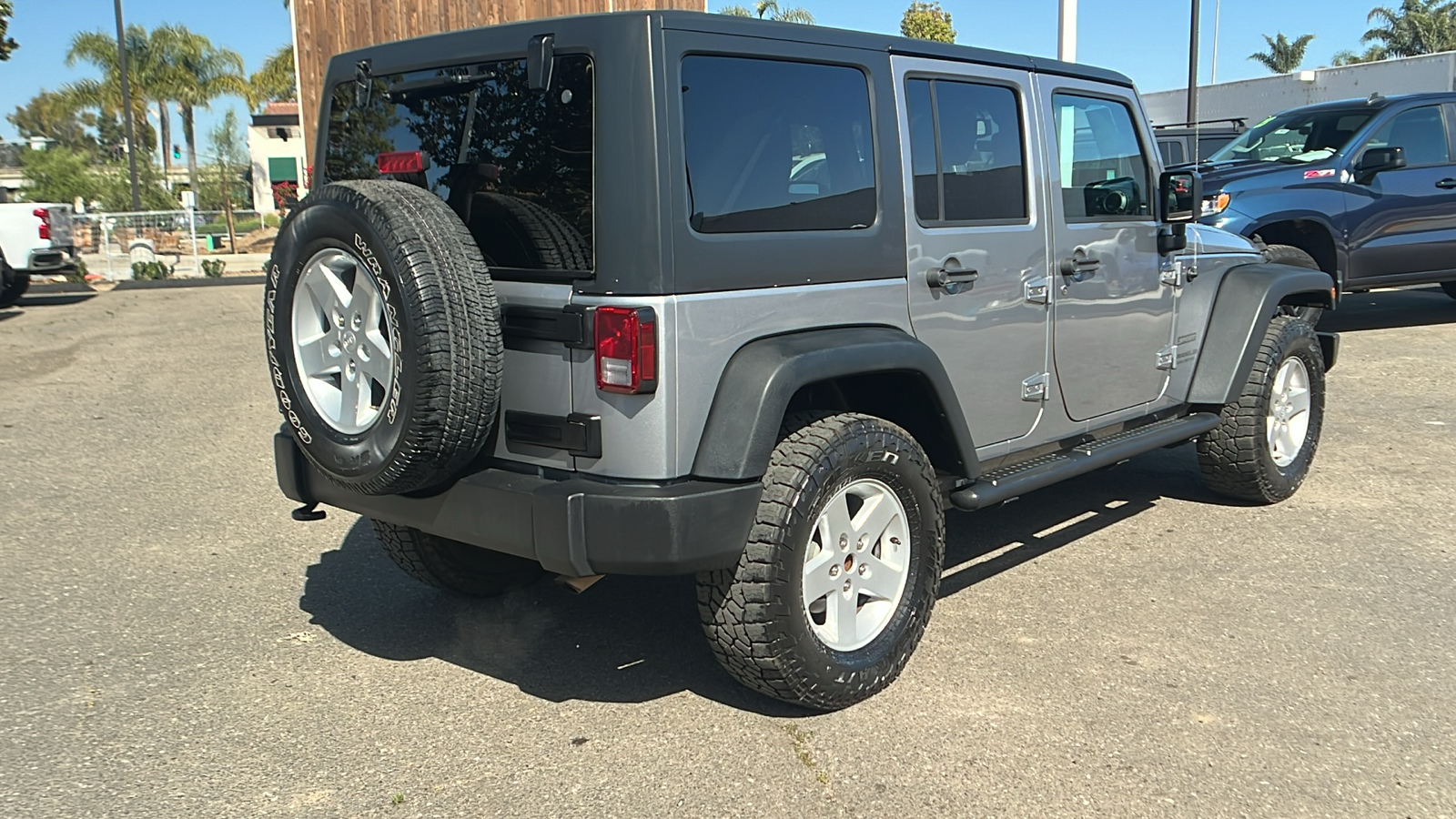 2016 Jeep Wrangler Unlimited Sport 3