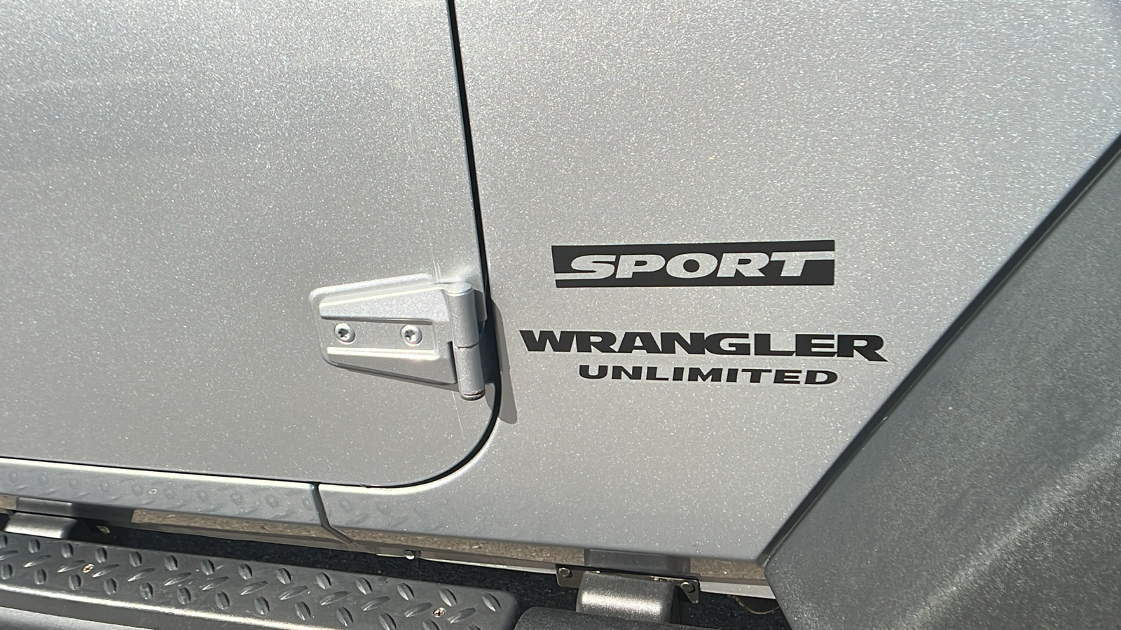 2016 Jeep Wrangler Unlimited Sport 9
