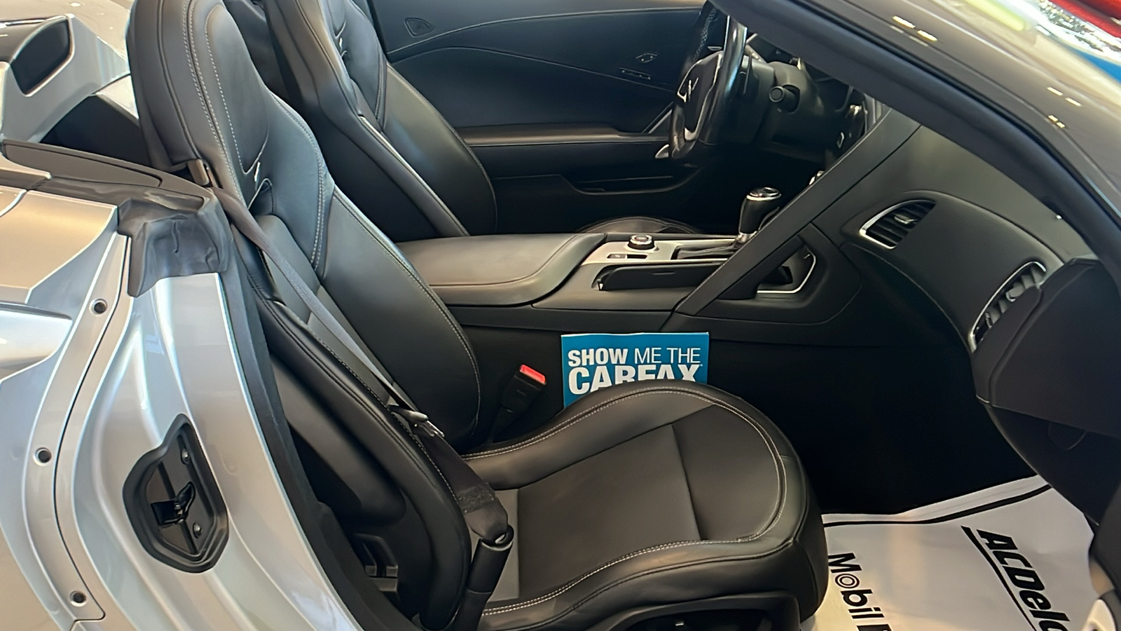2019 Chevrolet Corvette Stingray 12
