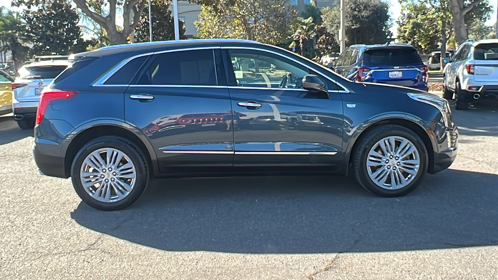 2019 Cadillac XT5 Premium Luxury 2