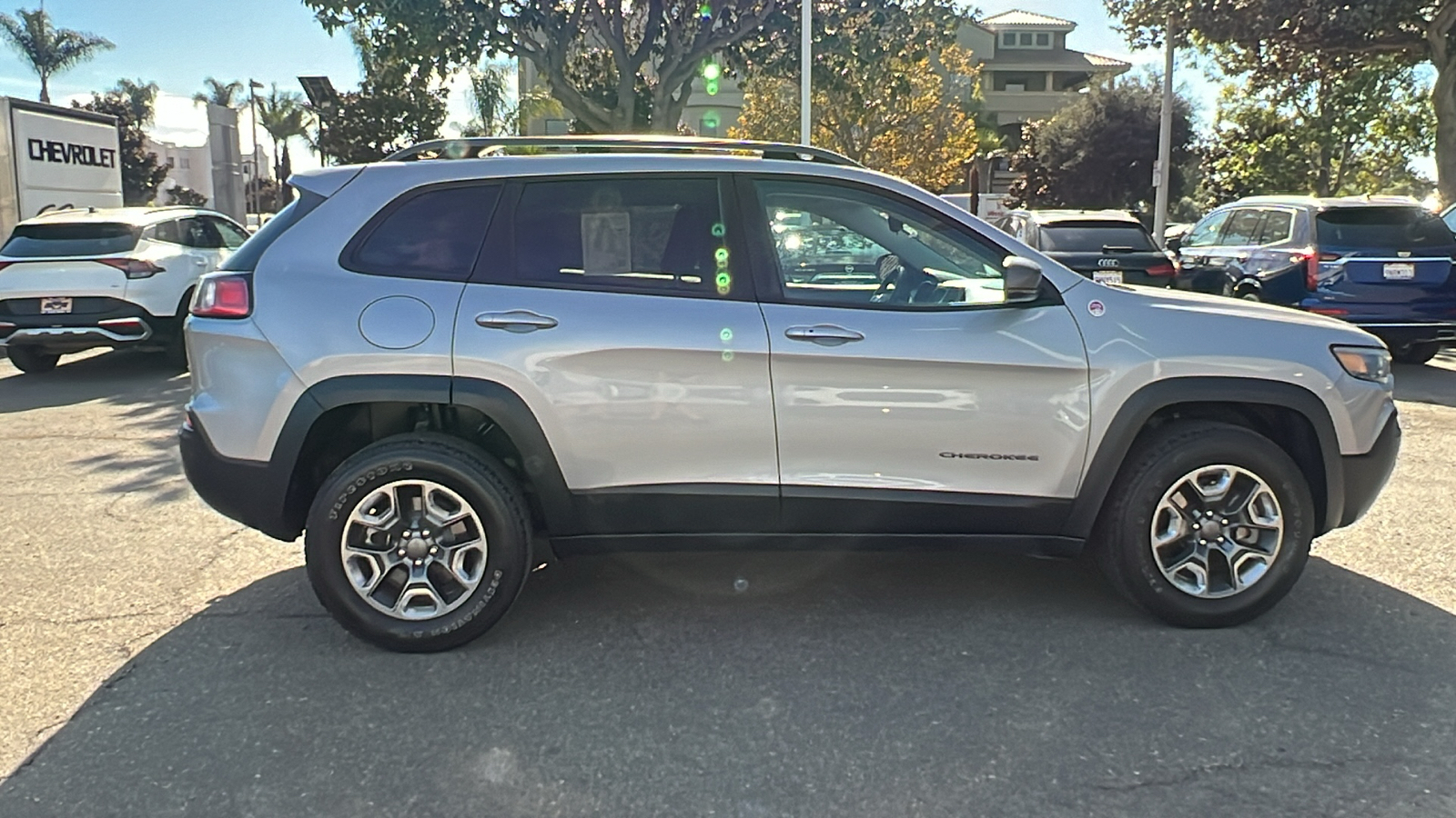 2019 Jeep Cherokee Trailhawk 2