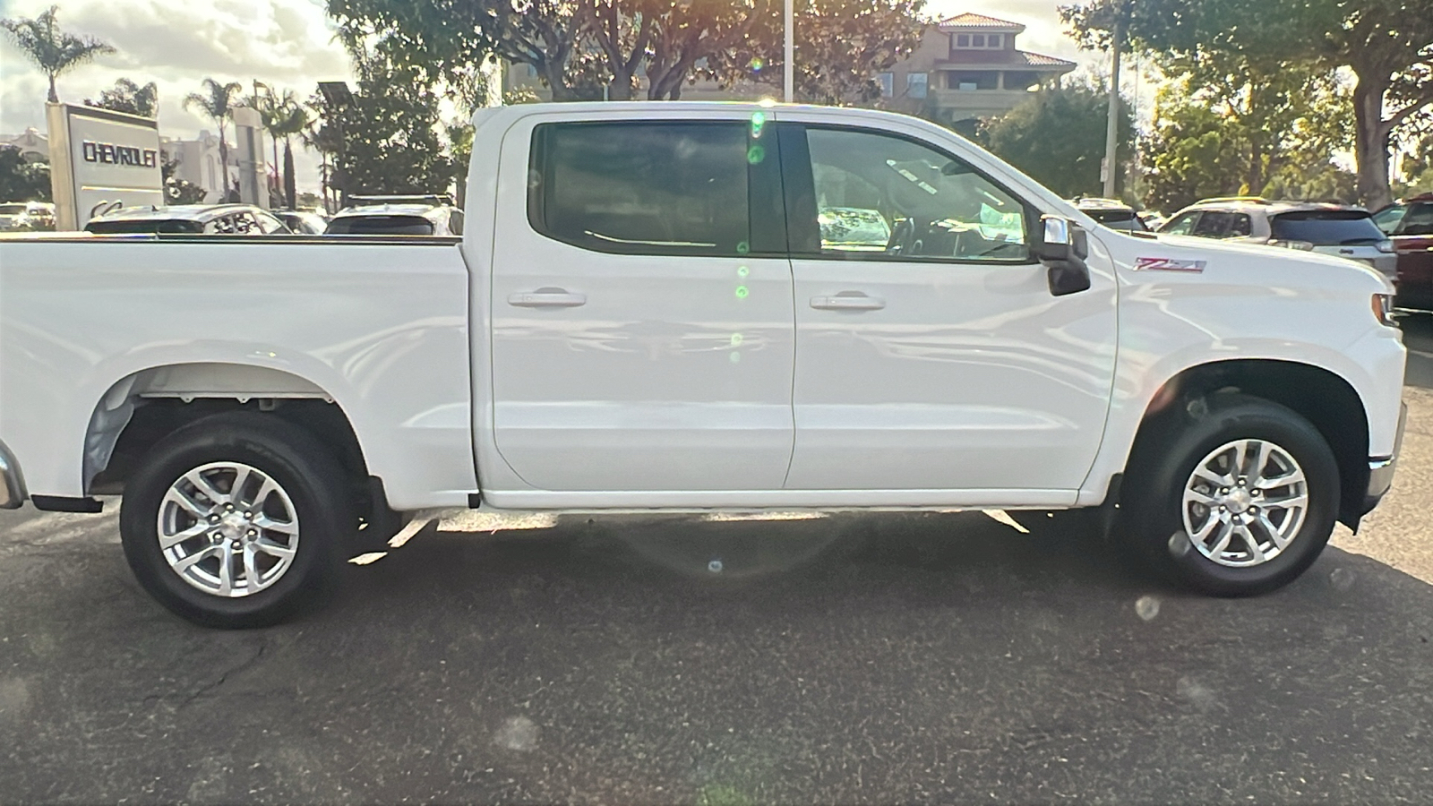 2019 Chevrolet Silverado 1500 LT 2