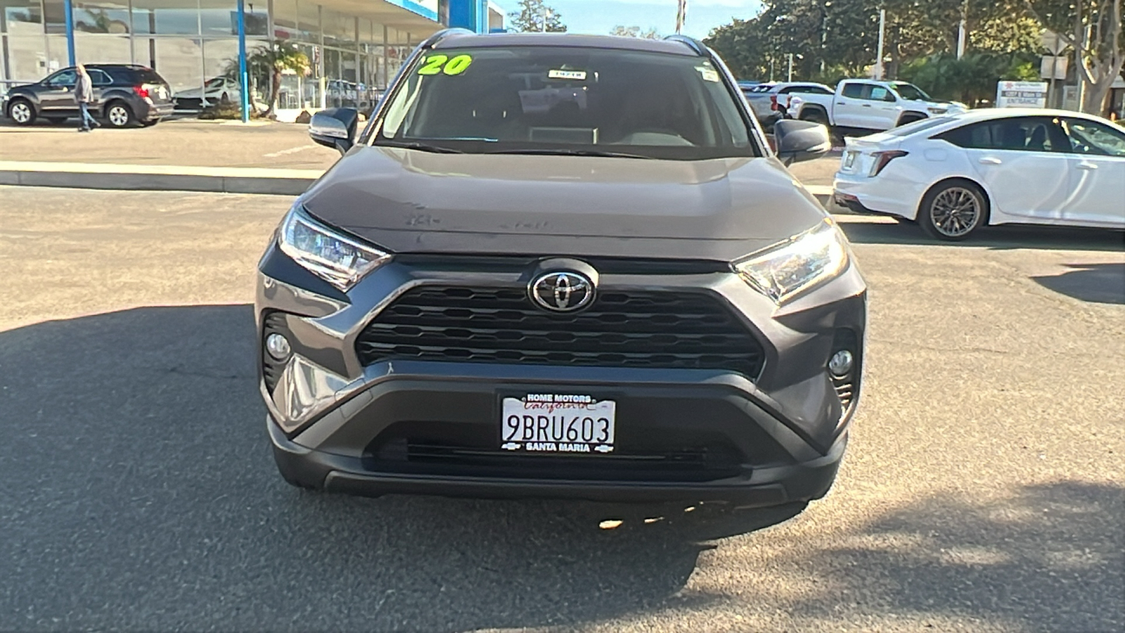 2020 Toyota RAV4 XLE Premium 8