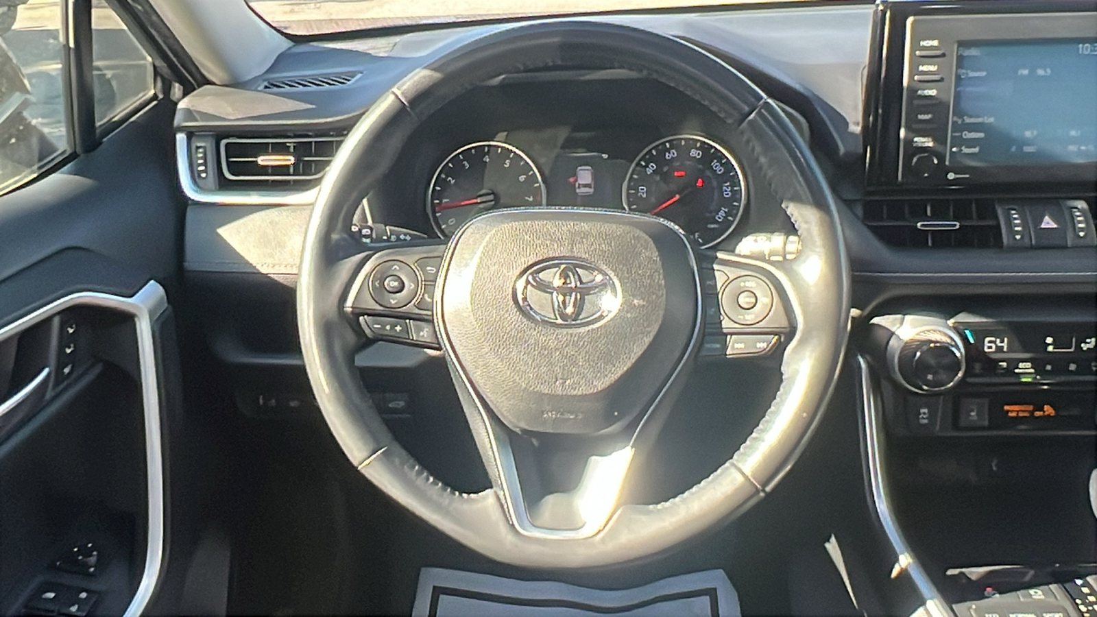 2020 Toyota RAV4 XLE Premium 19