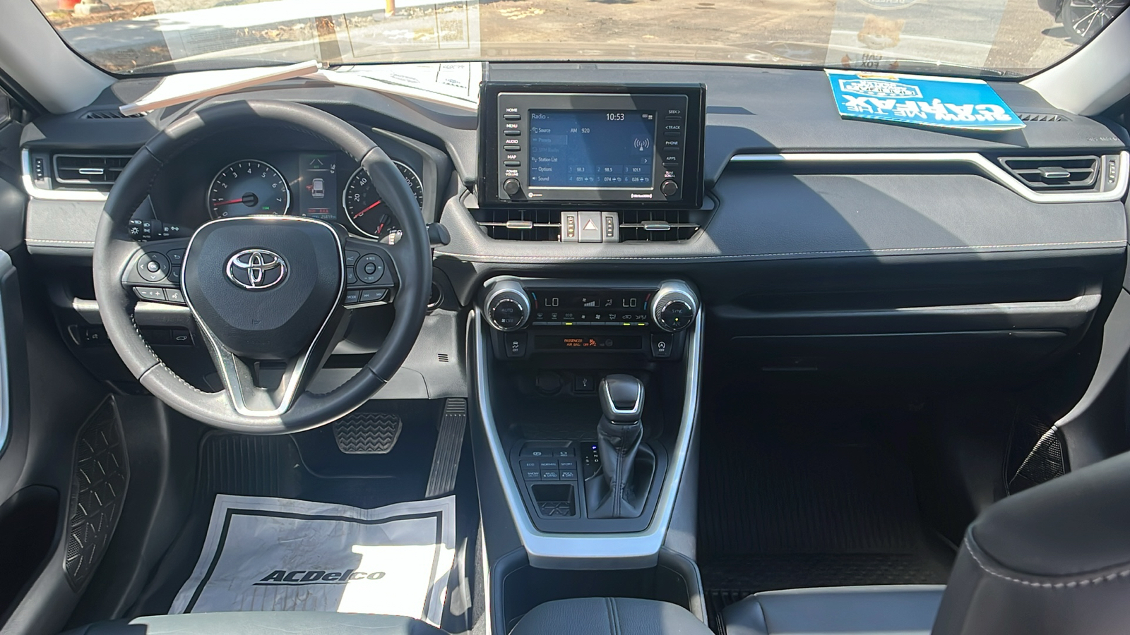 2022 Toyota RAV4 XLE Premium 22
