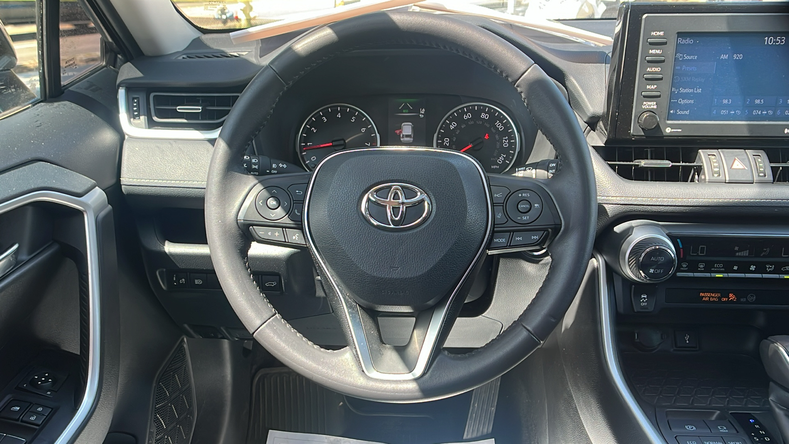 2022 Toyota RAV4 XLE Premium 23
