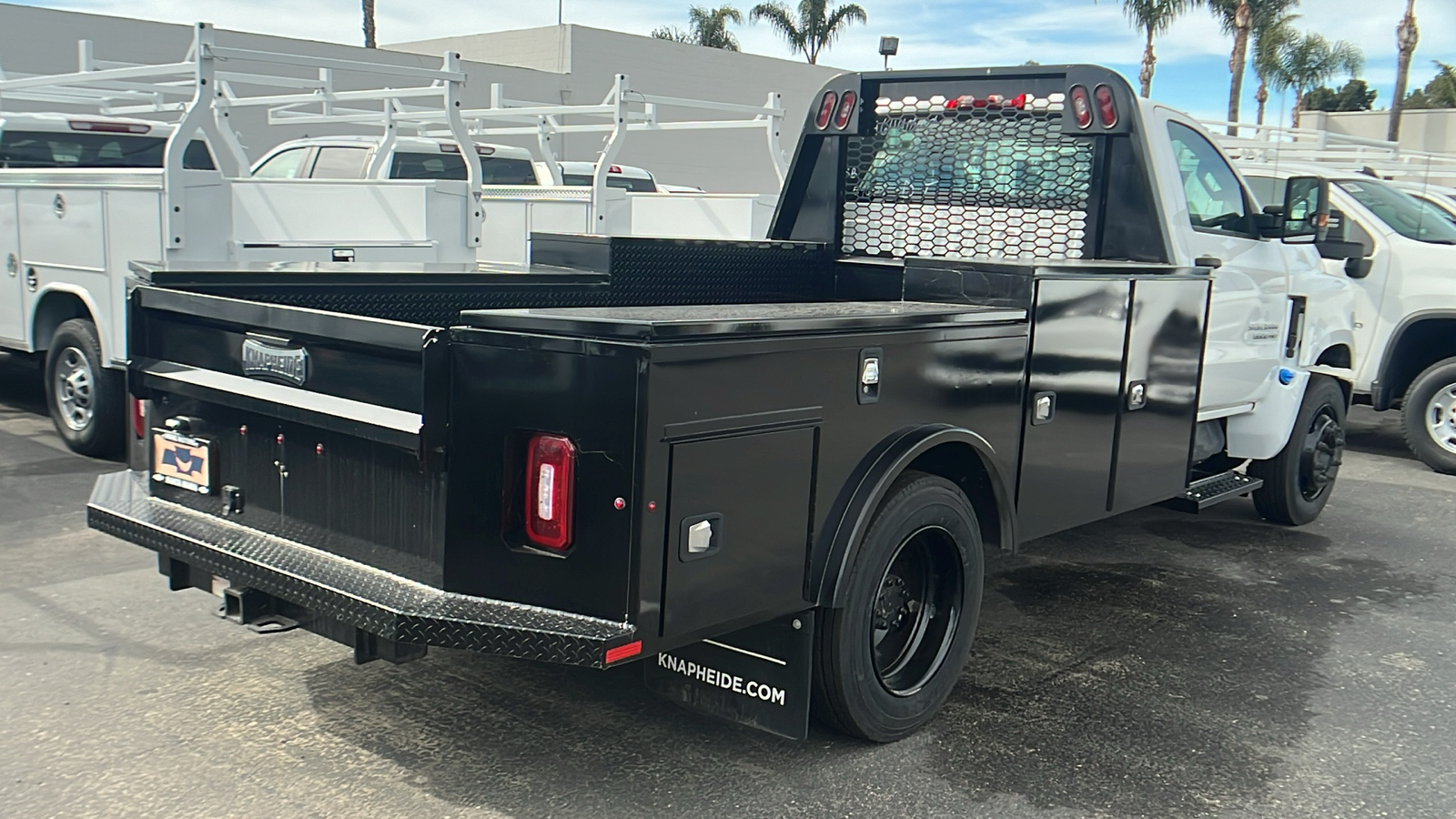 2023 Chevrolet Silverado 4500HD Work Truck 3