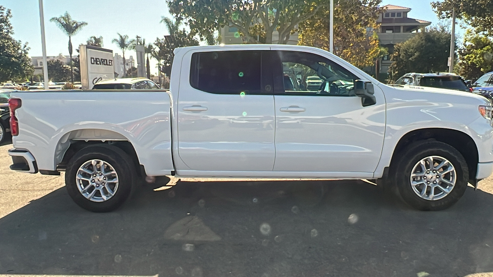 2023 Chevrolet Silverado 1500 RST 2