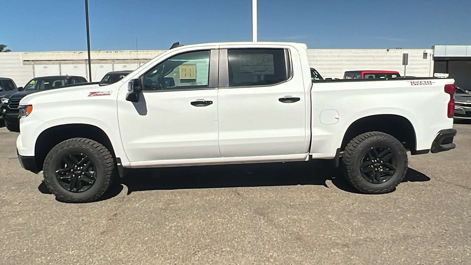 2024 Chevrolet Silverado 1500 LT Trail Boss 6