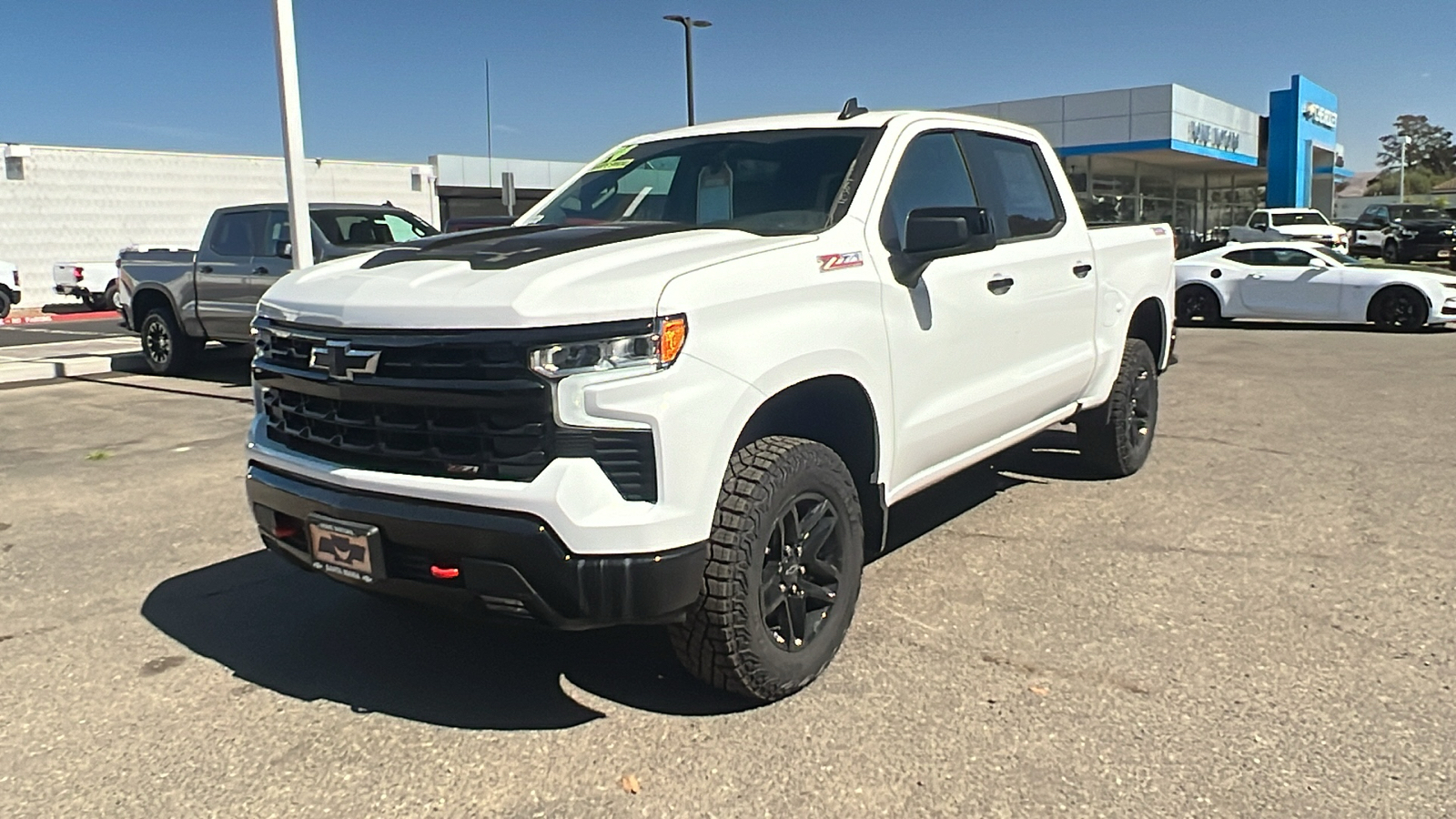 2024 Chevrolet Silverado 1500 LT Trail Boss 7