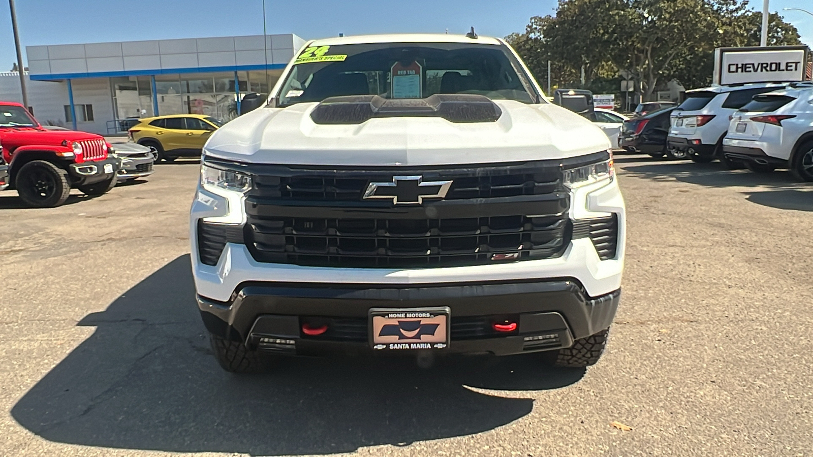 2024 Chevrolet Silverado 1500 LT Trail Boss 8