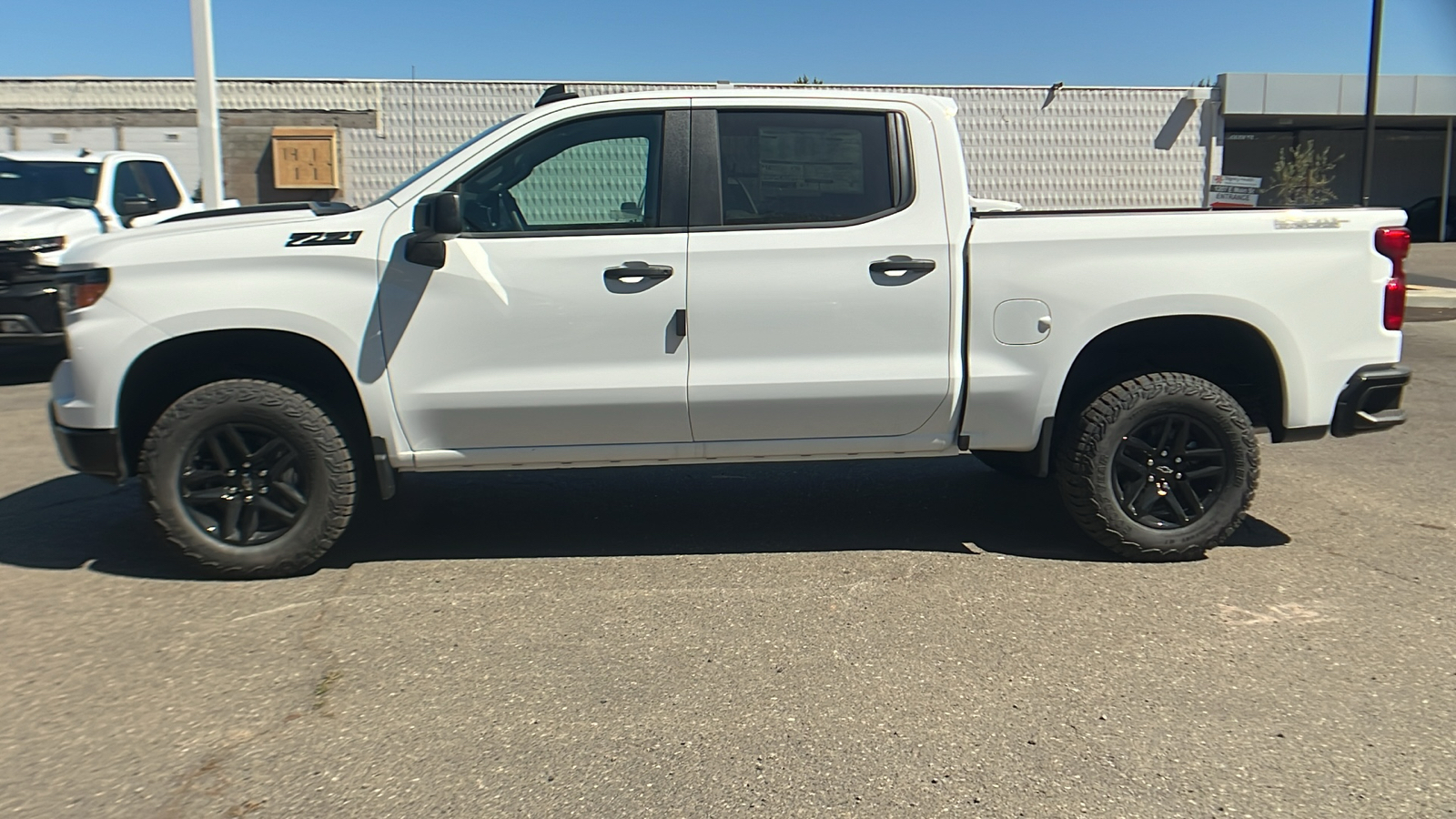 2024 Chevrolet Silverado 1500 Custom Trail Boss 6