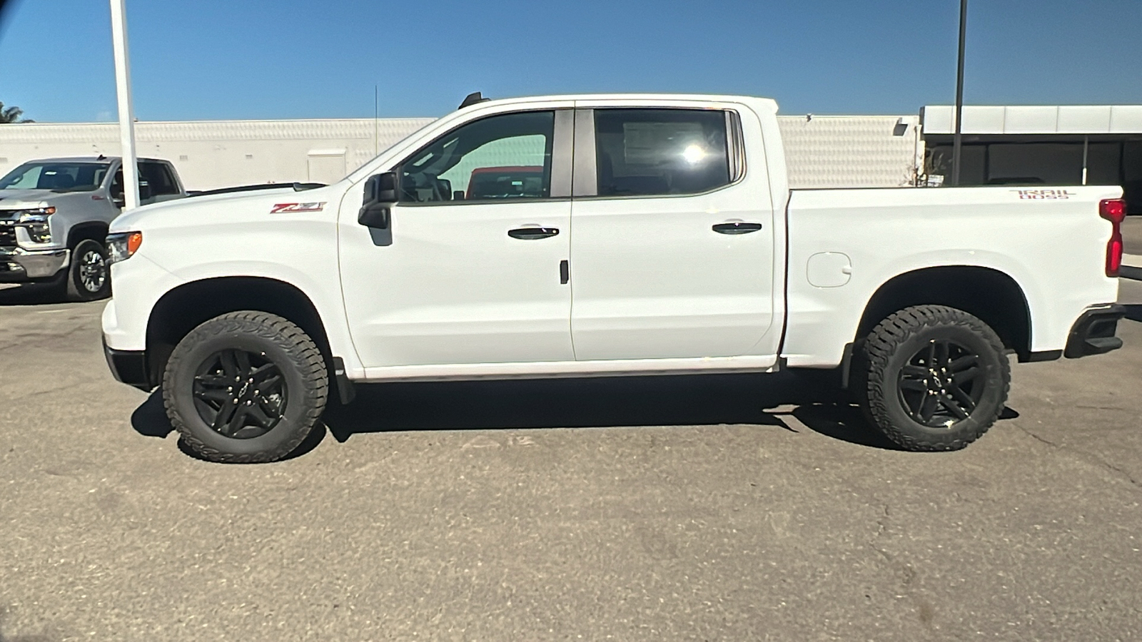 2024 Chevrolet Silverado 1500 LT Trail Boss 6