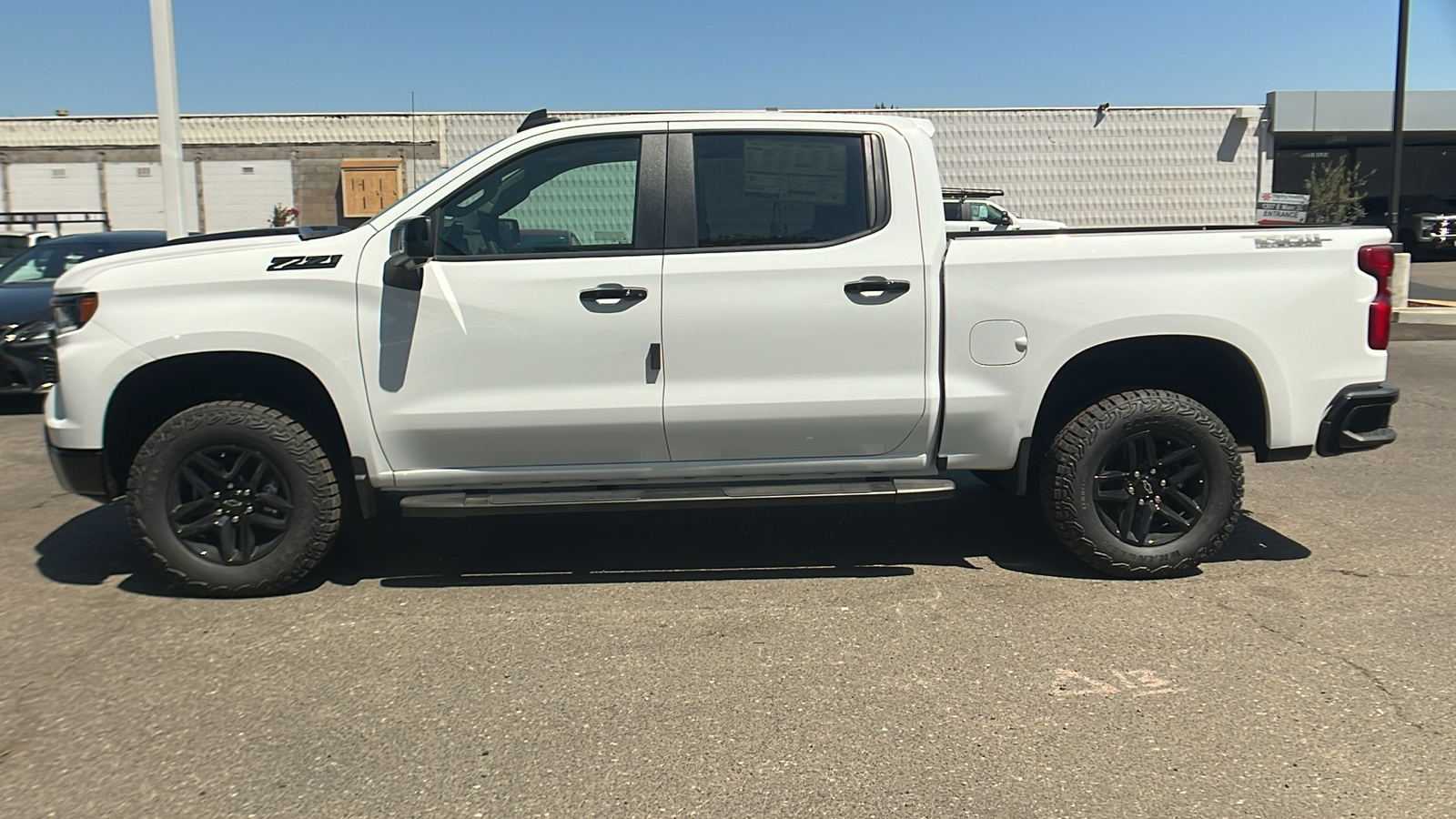 2024 Chevrolet Silverado 1500 LT Trail Boss 6