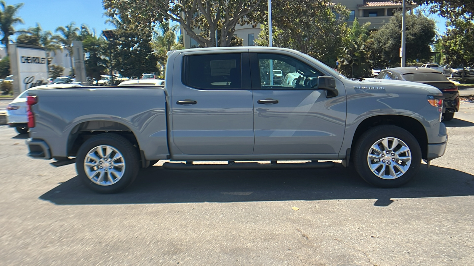 2024 Chevrolet Silverado 1500 Custom 2