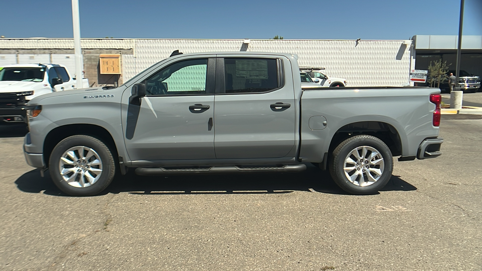 2024 Chevrolet Silverado 1500 Custom 17