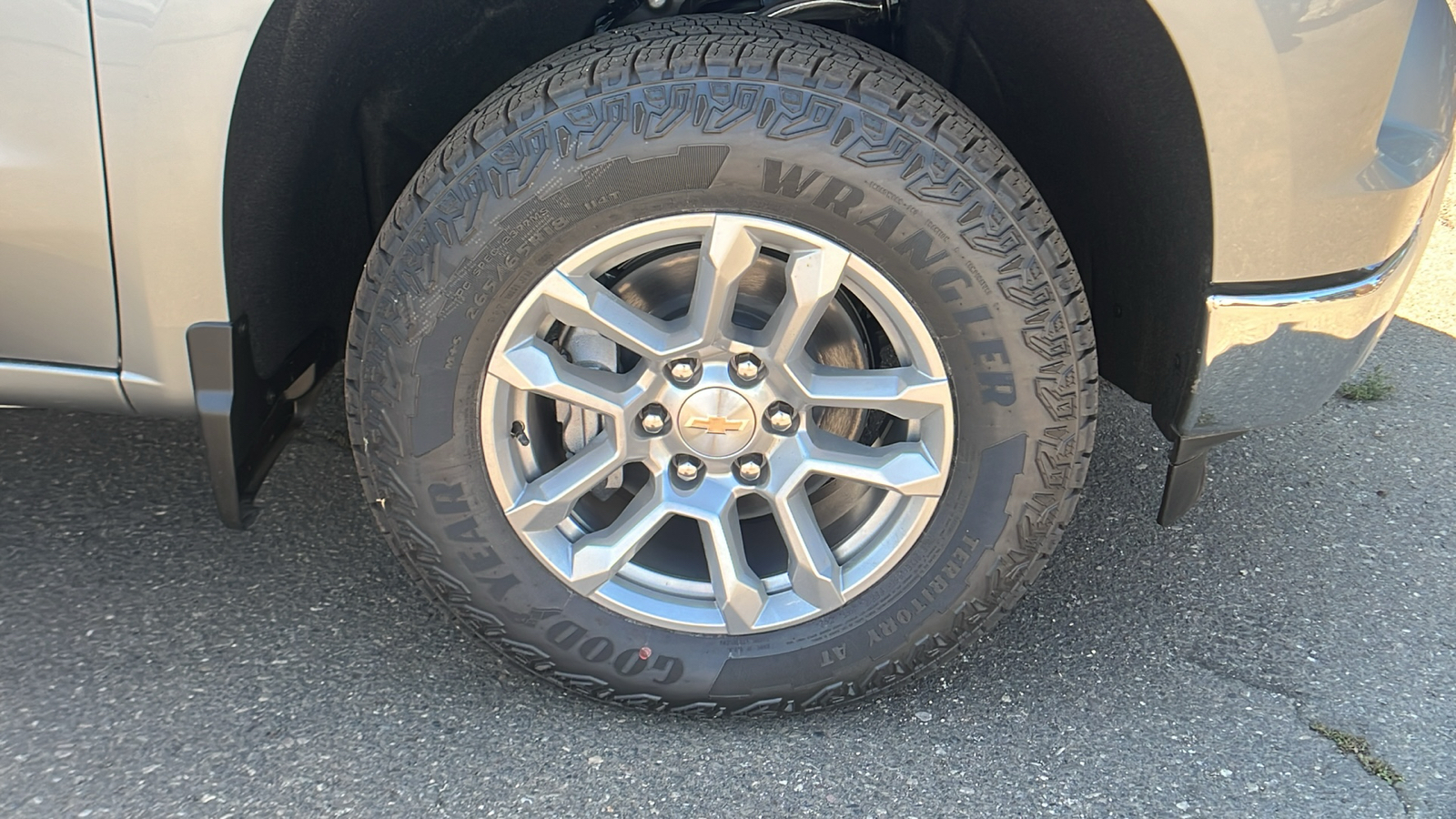 2024 Chevrolet Silverado 1500 LT 9