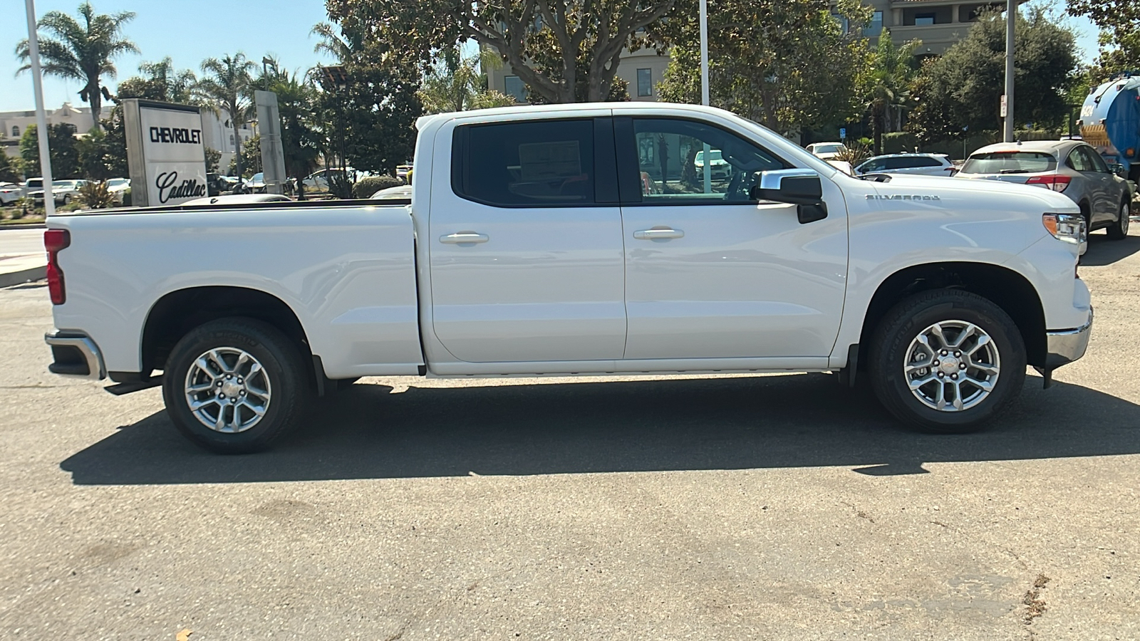 2024 Chevrolet Silverado 1500 LT 2