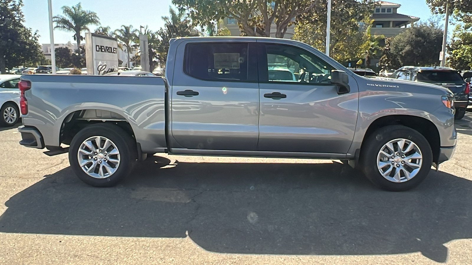 2024 Chevrolet Silverado 1500 Custom 2