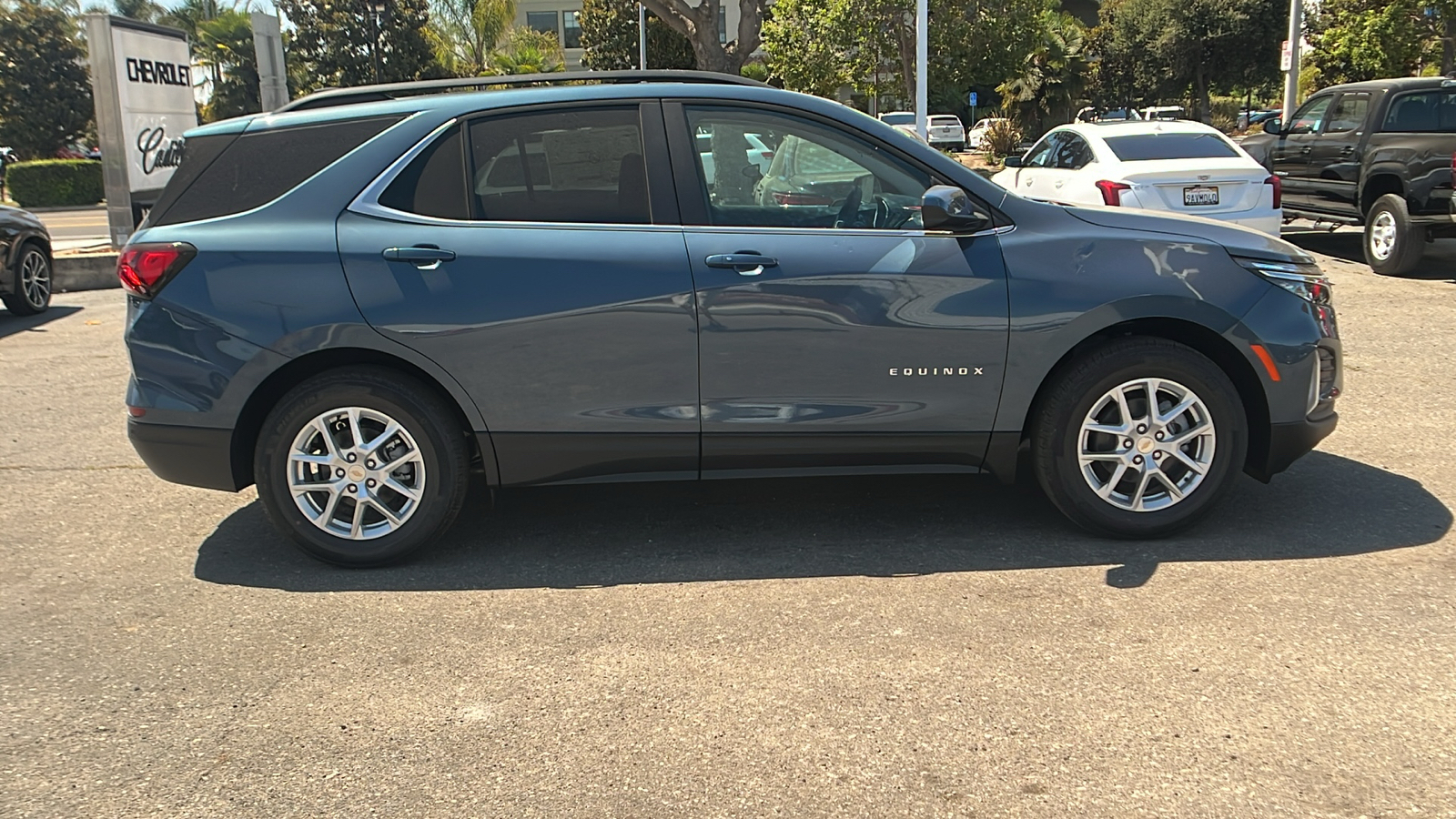 2024 Chevrolet Equinox LT 2