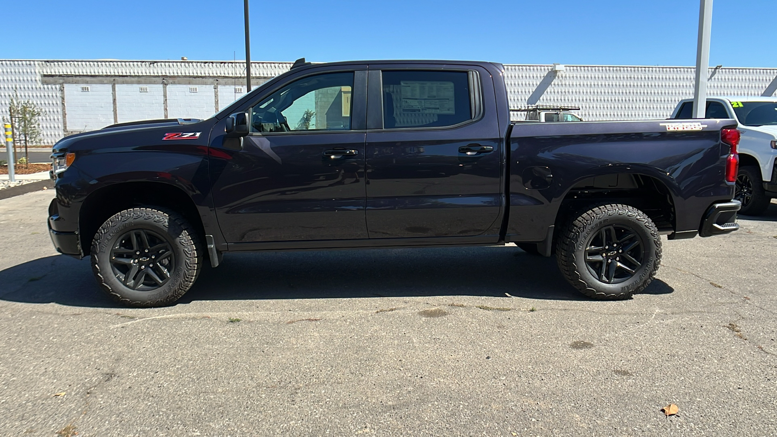 2024 Chevrolet Silverado 1500 LT Trail Boss 6