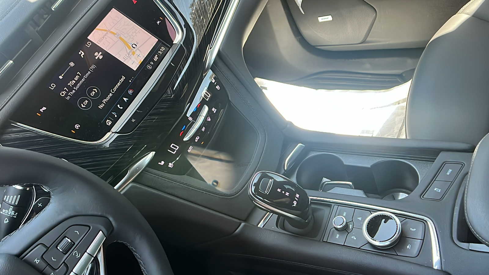 2024 Cadillac XT6 Premium Luxury 31
