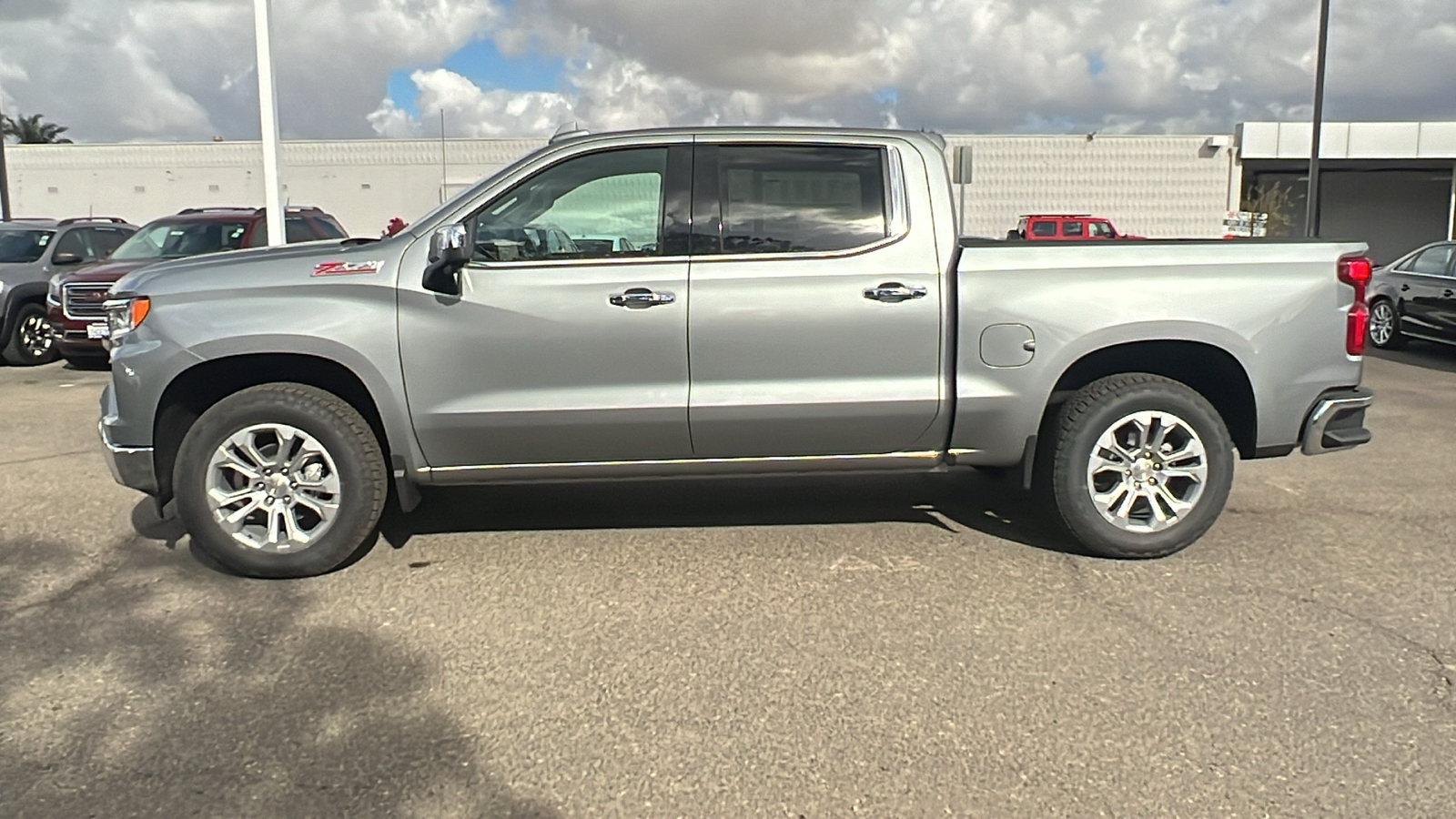 2025 Chevrolet Silverado 1500 LTZ 7