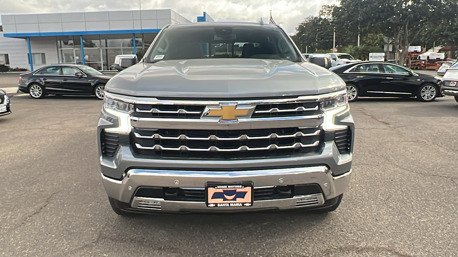 2025 Chevrolet Silverado 1500 LTZ 9