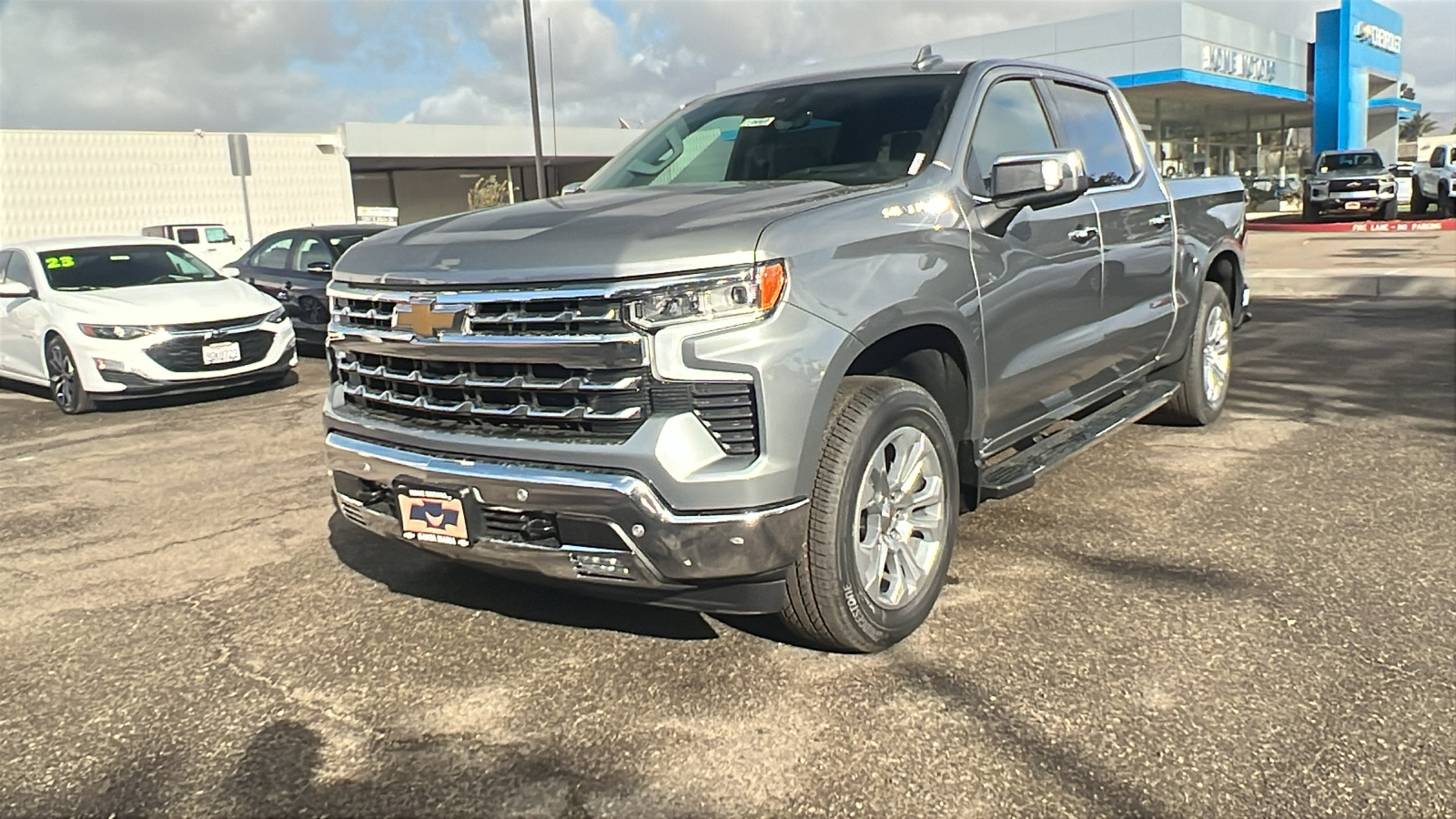 2025 Chevrolet Silverado 1500 LTZ 7