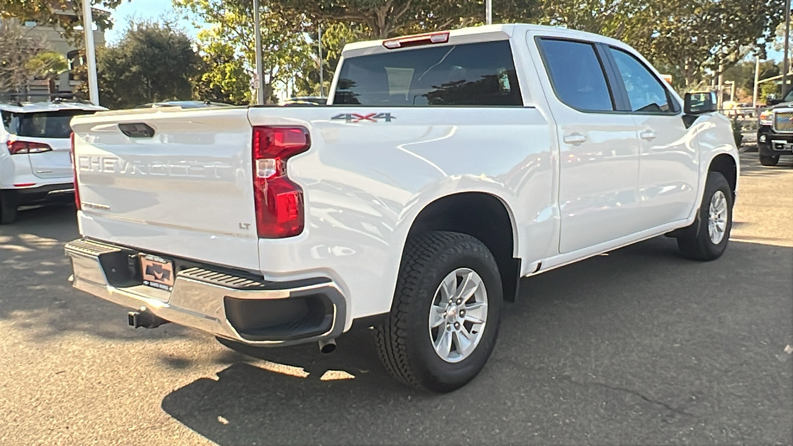 2025 Chevrolet Silverado 1500 LT 3