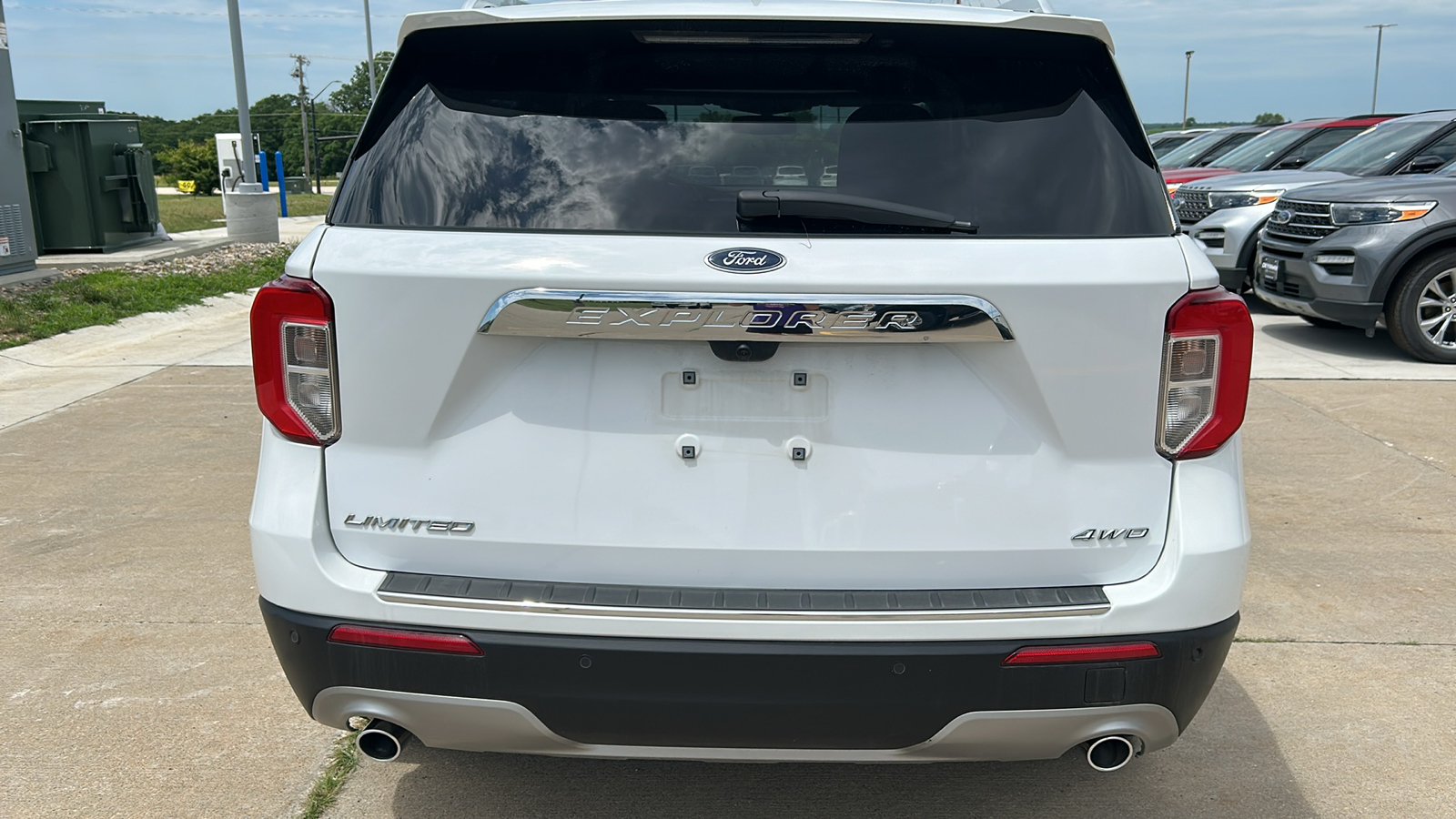 2023 Ford Explorer Limited 4