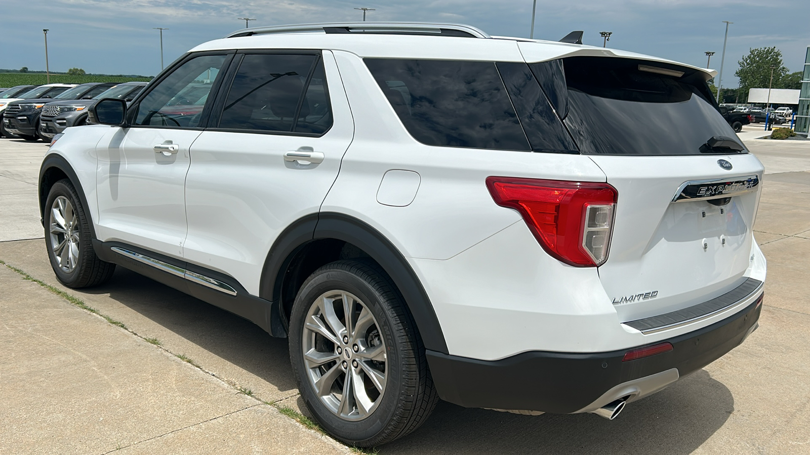 2023 Ford Explorer Limited 5