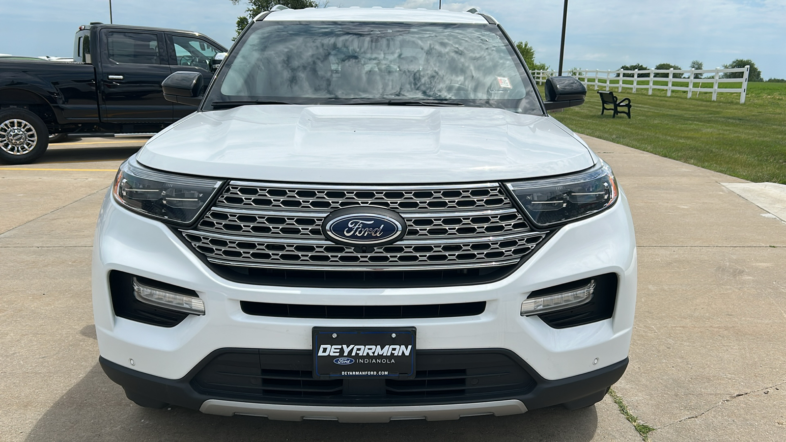 2023 Ford Explorer Limited 8